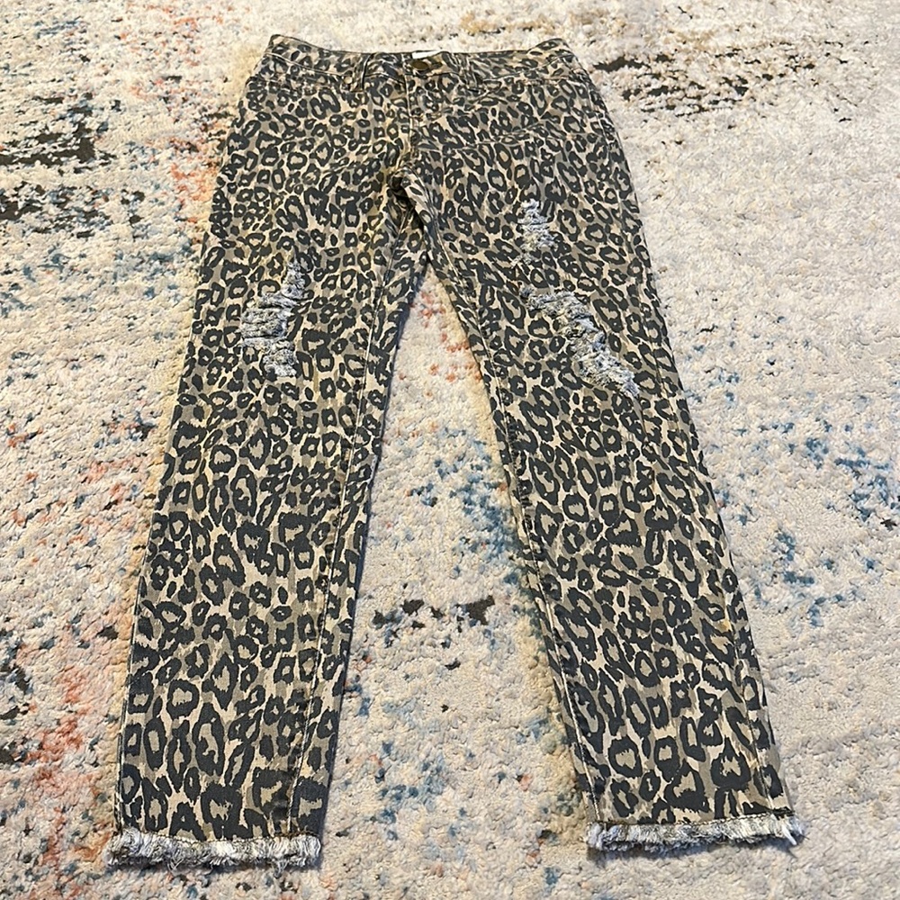 Easel Cheetah Print Pants Size Small NWT